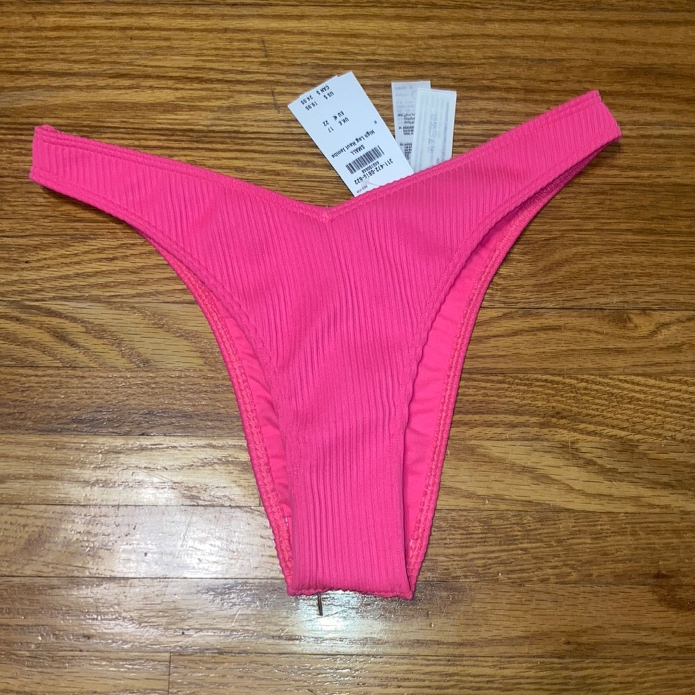 NWT Ribbed bikini bottoms